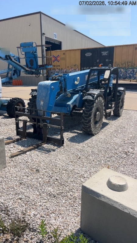 2018 Genie GTH-844 Genie GTH-844 w/ROPS, Work Lights, Solid Tires, RH Cab Mesh, Beacon, 60" Carriage and Forks