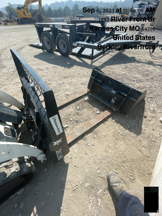 2023 BOBCAT 36" Mini Skid Steer Fork Carriage - Bobcat