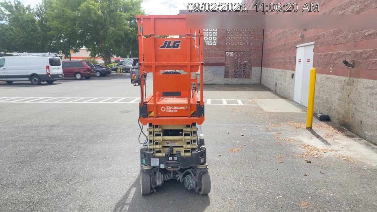 2024 JLG ES1932