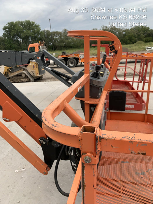 2019 JLG 660SJ