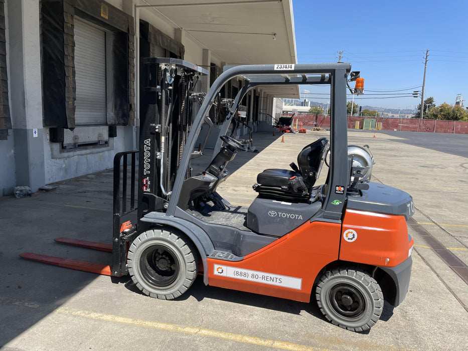 2022 TOYOTA 50-8FGU25