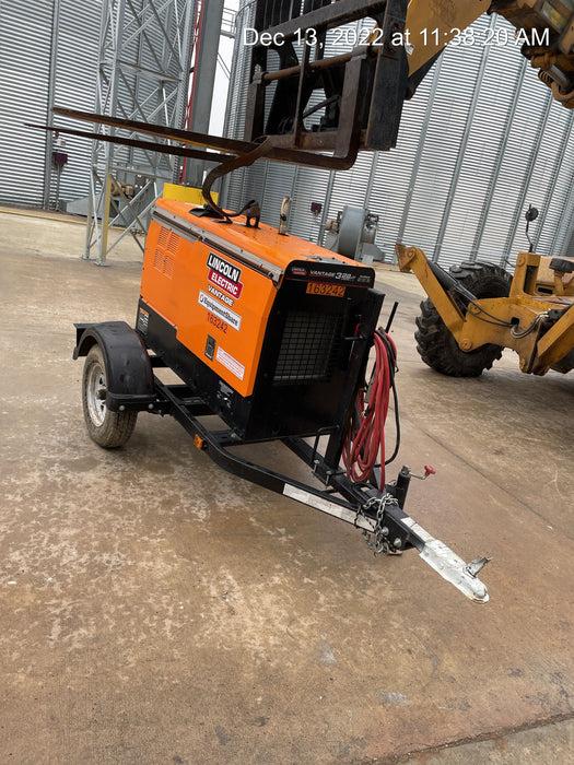 2021 Lincoln Electric Vantage 322 Vantage 322 Ready Pak 3 w/ Decals, ORANGE (includes trailer, cable rack, fender light kit) NO Telematics