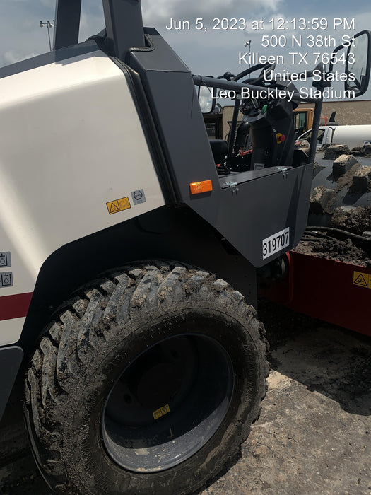 2023 DYNAPAC CA1400D