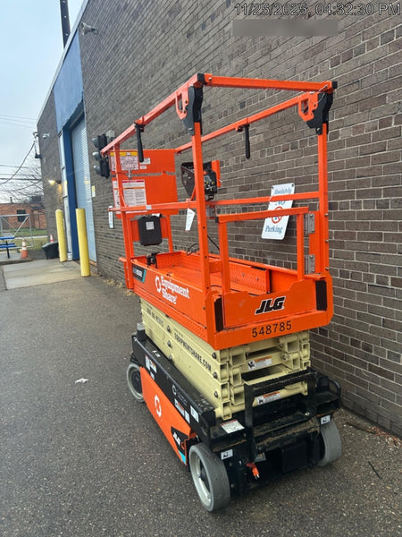 2025 JLG ES1932