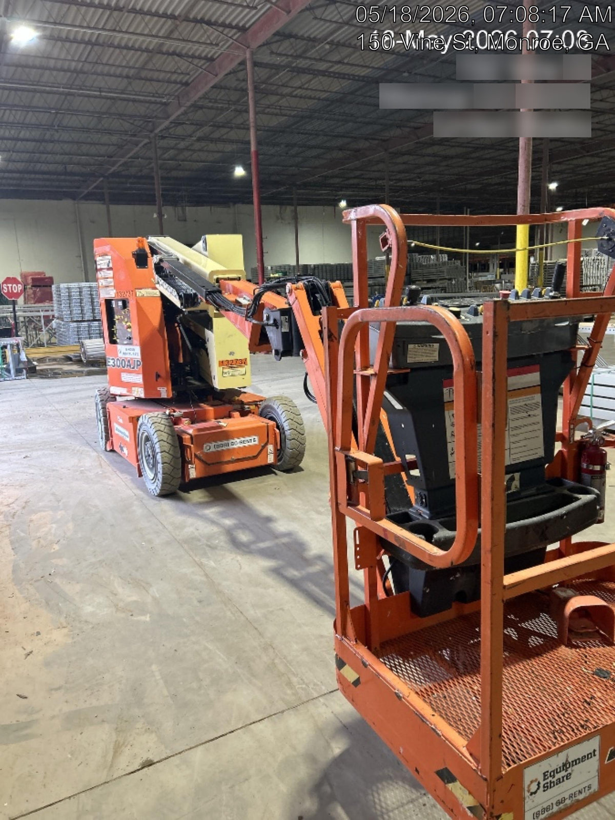 2021 JLG E300AJP