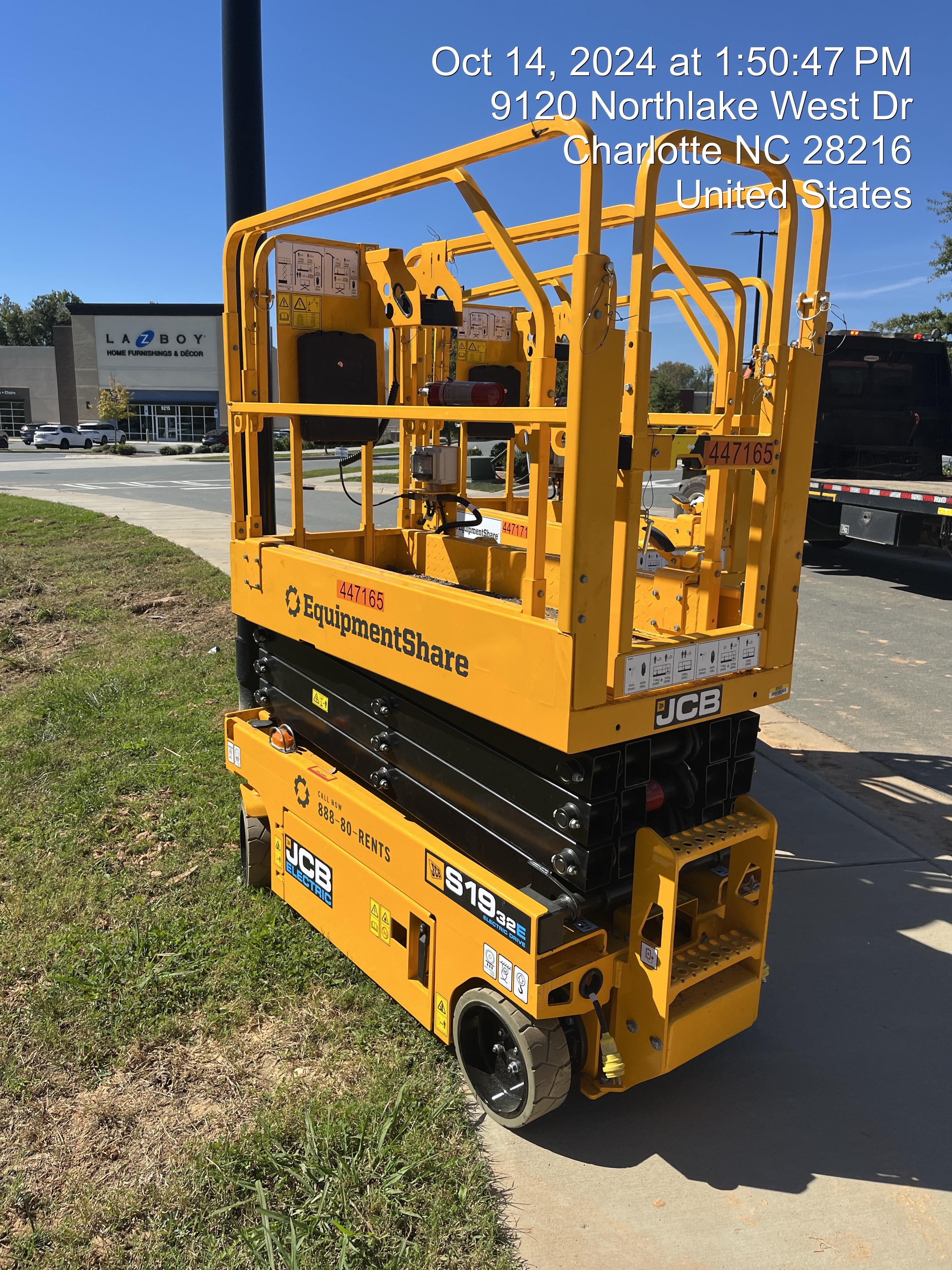 2024 JCB S1932E