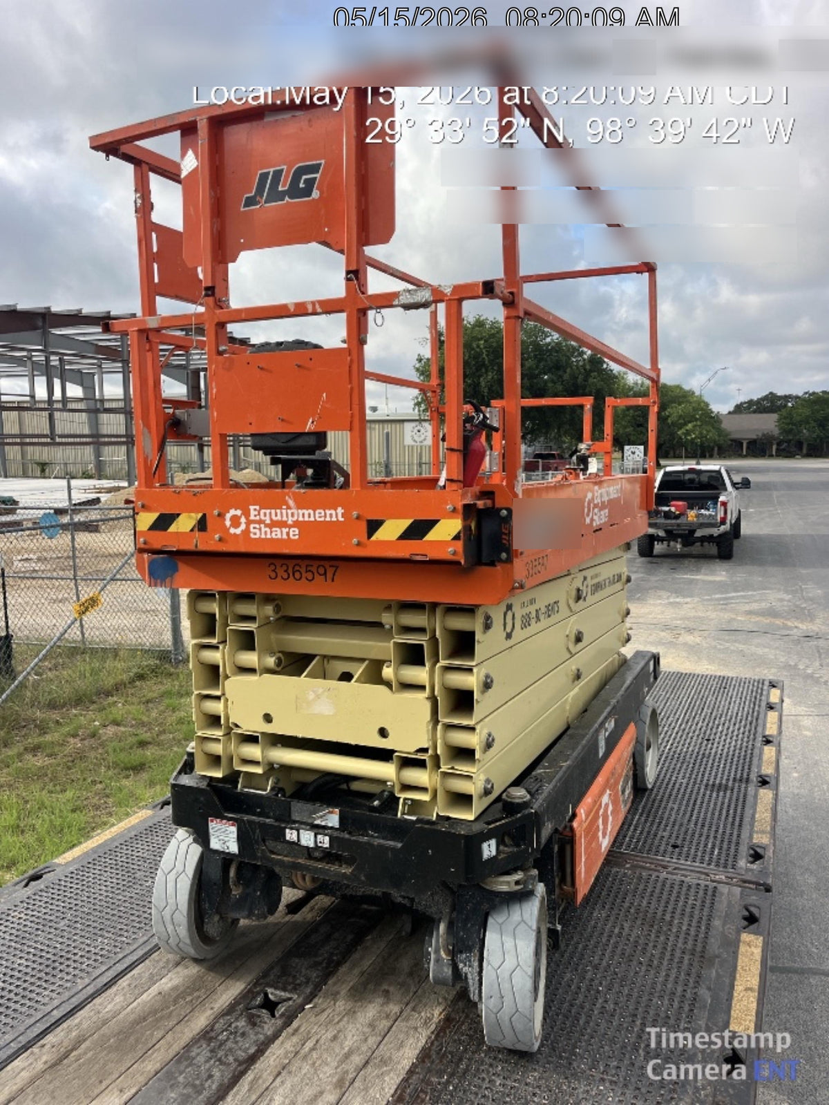 2023 JLG ES3246