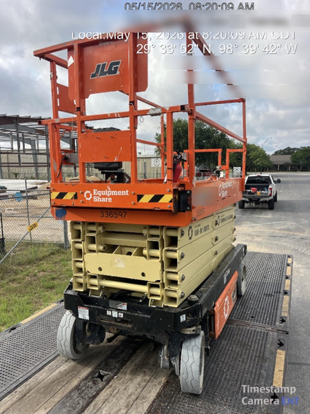 2023 JLG ES3246