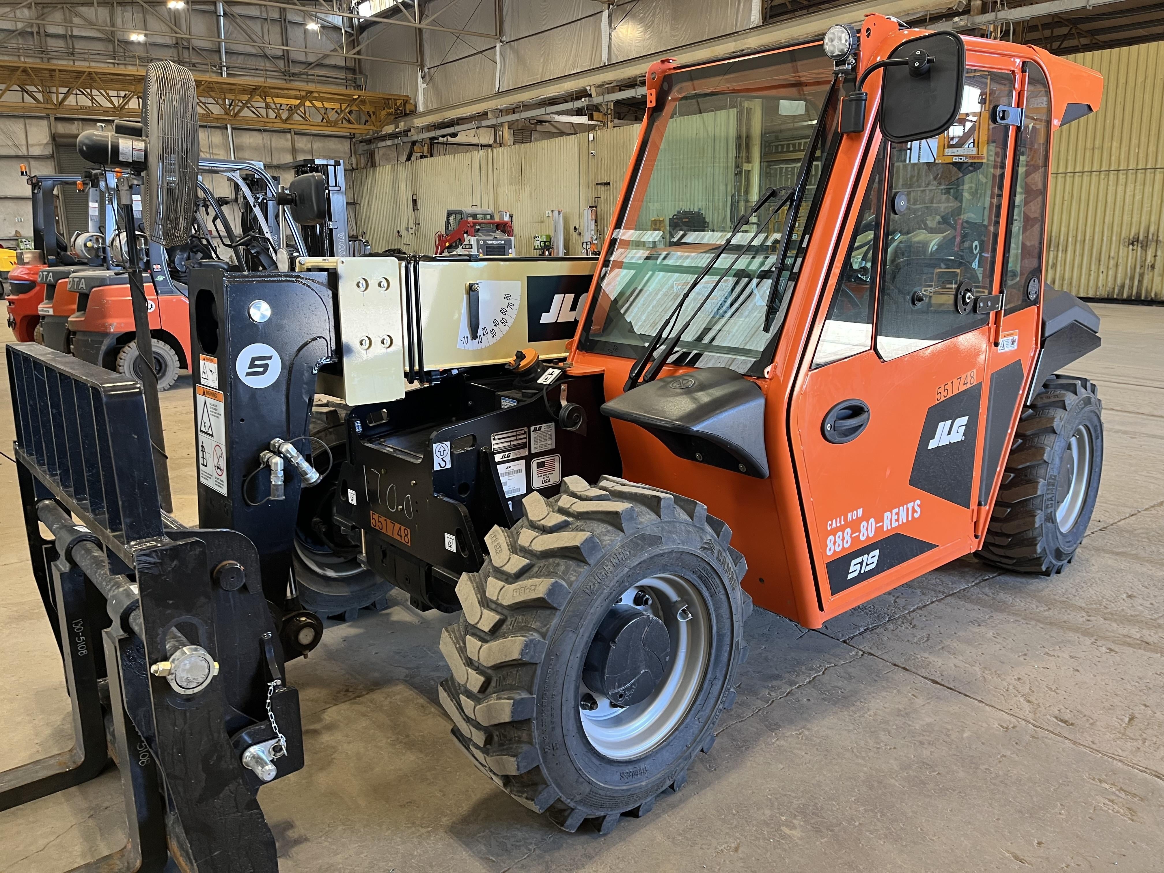 2025 JLG 519