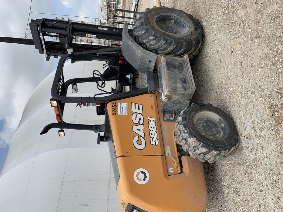 2018 CASE 588H