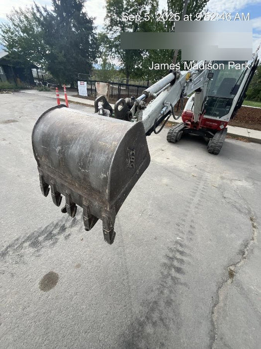 2020 TAG MANUFACTURING 30" Bucket - Tag