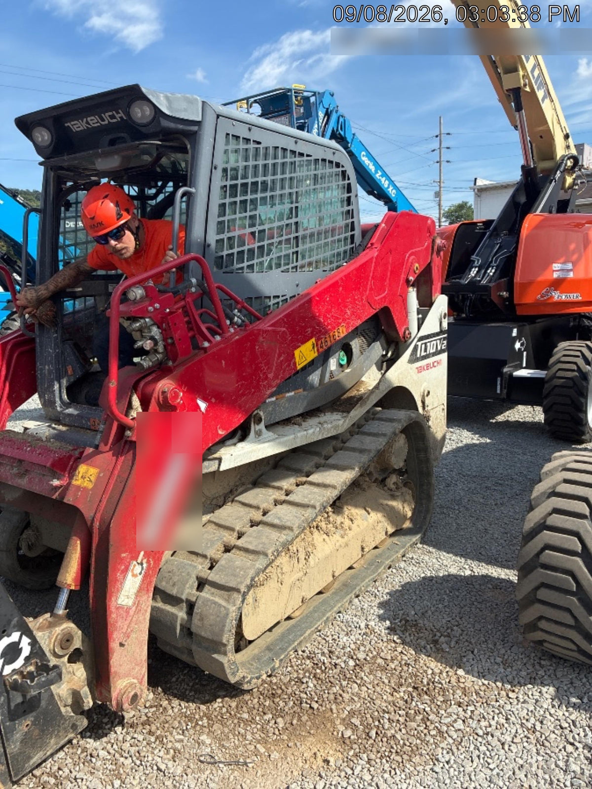 2024 TAKEUCHI TL10V2-CR
