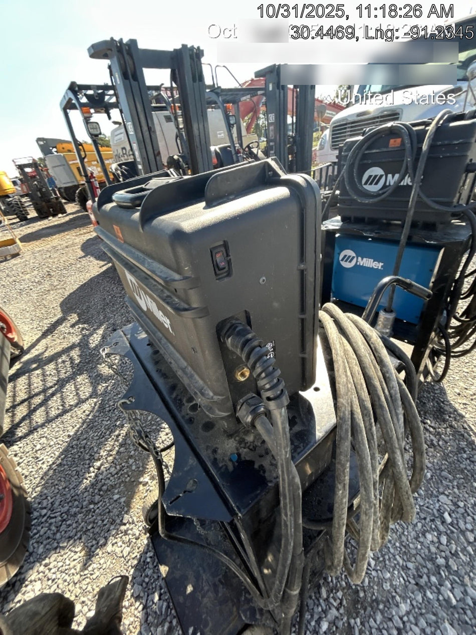 2023 MILLER ELECTRIC XR-AlumaFeed