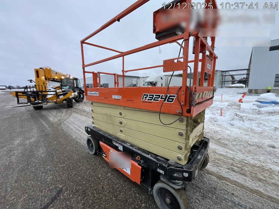 2021 JLG R3246