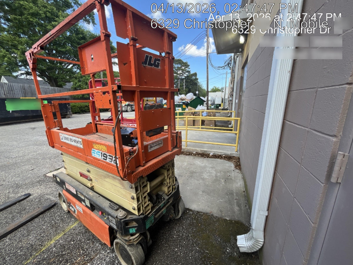2021 JLG ES1932