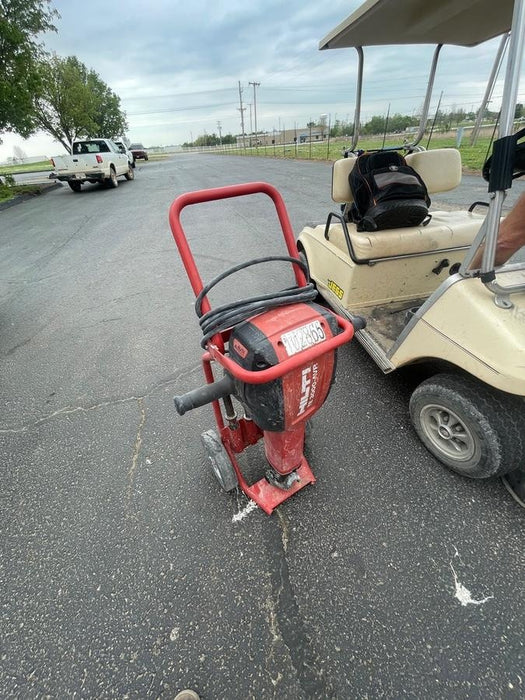 2020 HILTI TE 3000-AVR