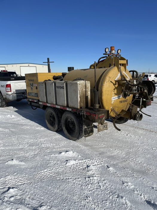 2021 Vac-Tron LP573XDT T4 Koehler Diesel Engine, 500 Gallon Debris Tank, x2 100 Gallon Water Tanks