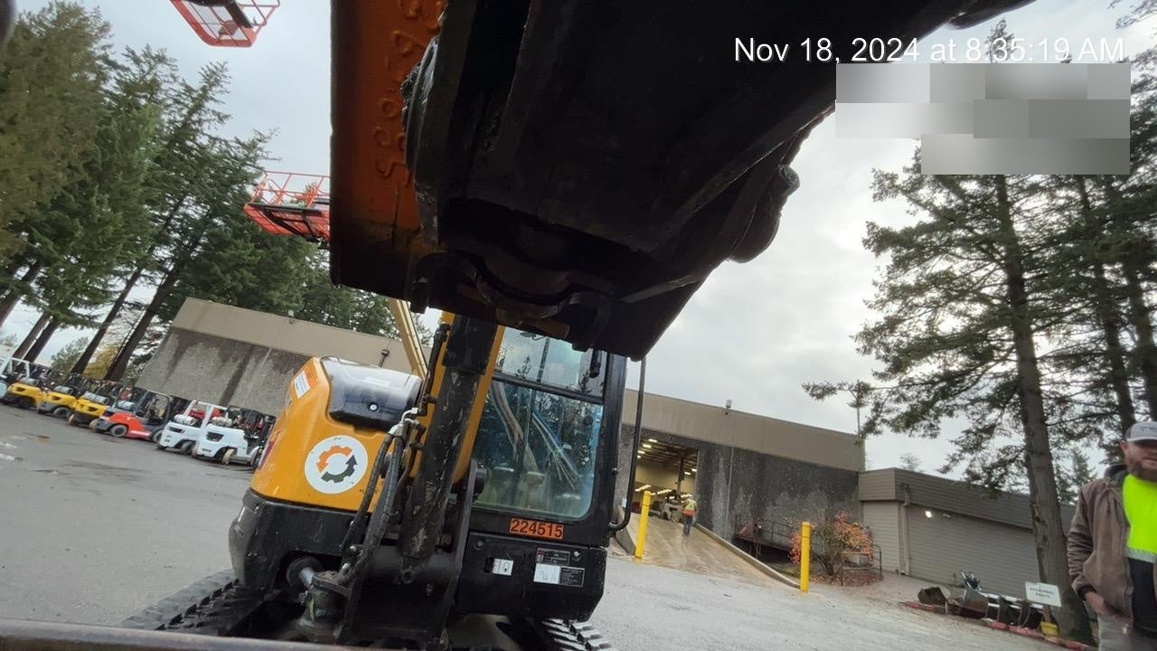 2022 PALADIN 18" Tooth Bucket, Paladin