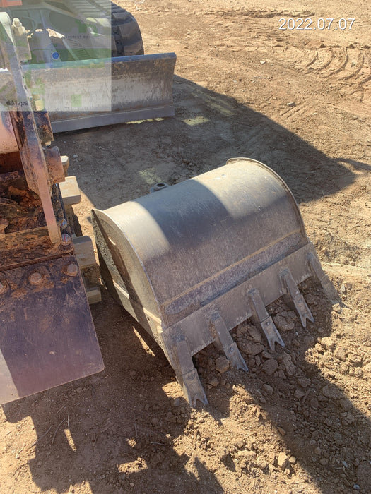 2021 DOOSAN 30" Bucket - Doosan