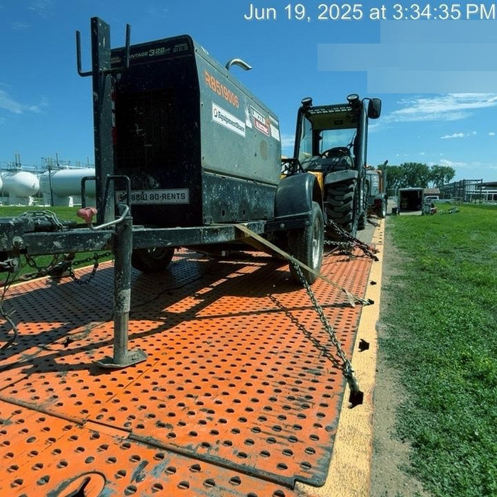 2019 Lincoln Electric Vantage 322 Welder Ready-Pak 3, Two wheel trailer, Fender and Light kit, Cable Rack