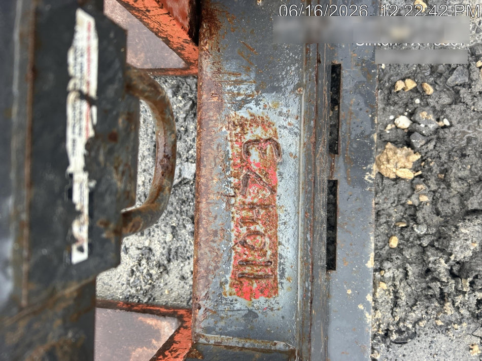 2020 EMKAY 48" Pallet Forks - Emkay