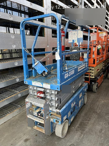 2019 Genie GS-1930 Fixed rails with chain Entry