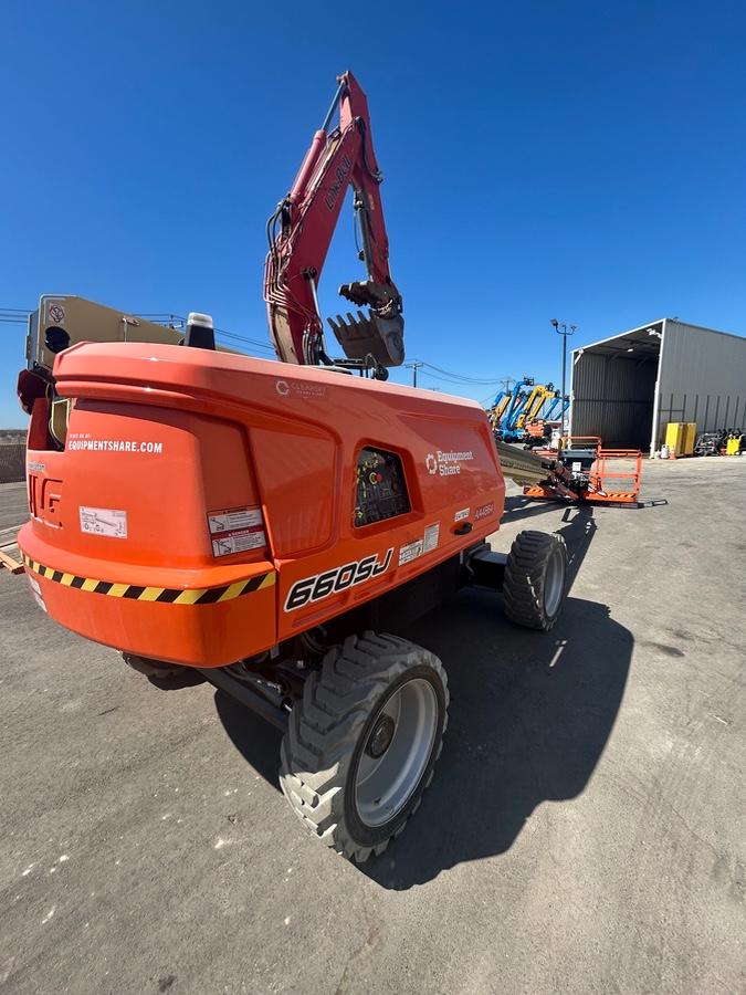 2025 JLG 660SJ