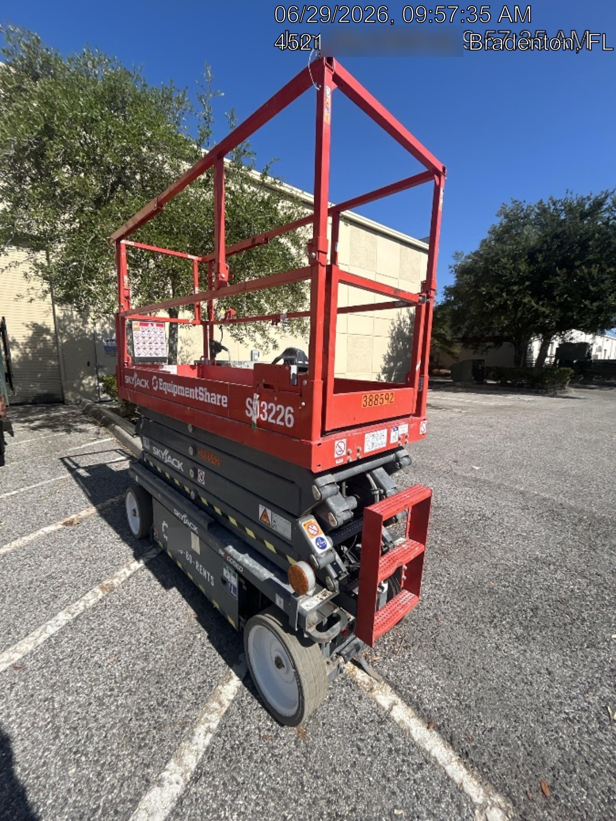 2024 SKYJACK SJ3226
