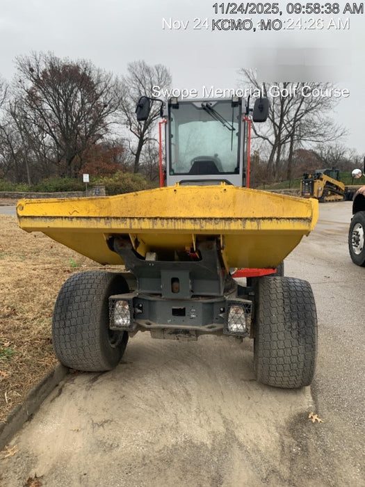 2025 WACKER NEUSON DW311 Cab Turf Tires