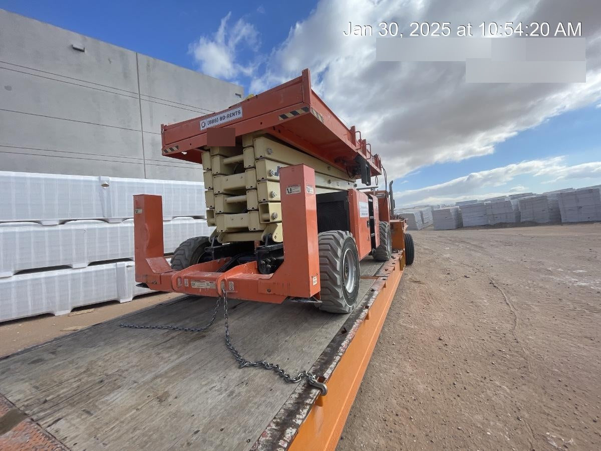 2020 JLG 530LRT
