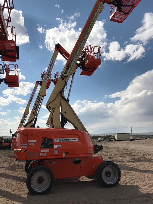 2020 JLG 600S