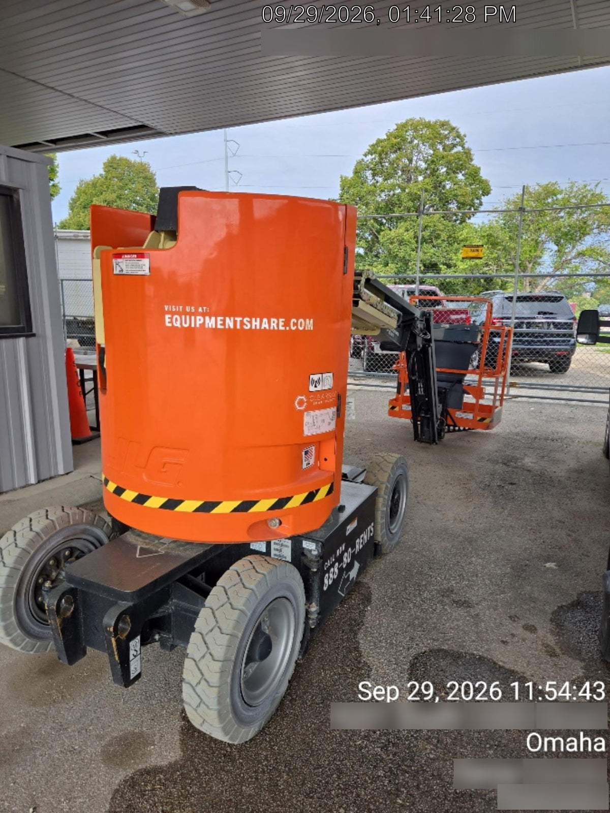 2025 JLG E300AJP