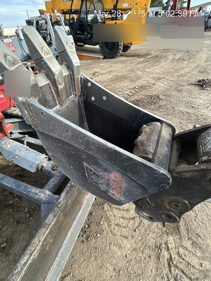 2023 TAG MANUFACTURING 12" Bucket, Mini Excavator - Tag