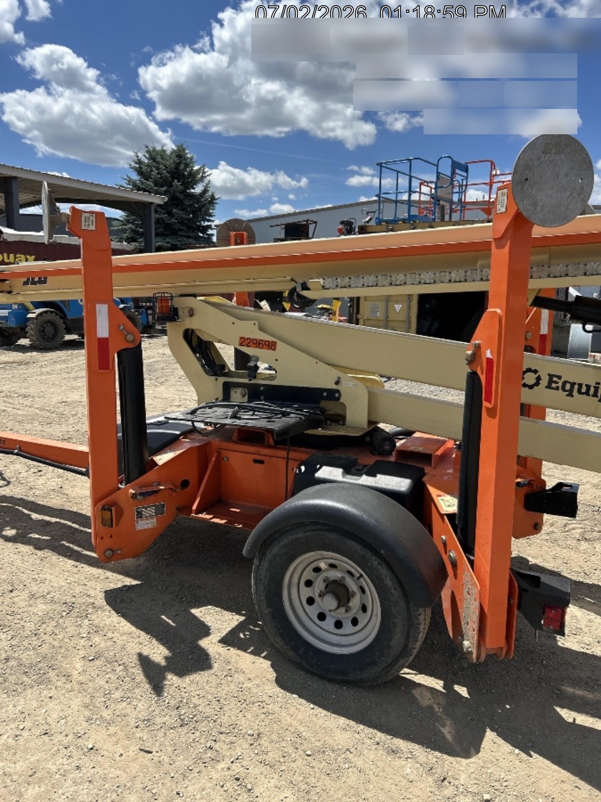 2022 JLG T500J