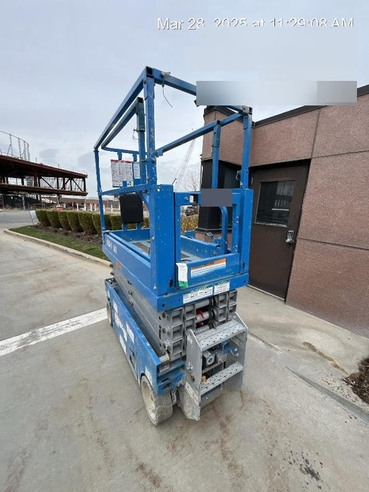 2020 Genie GS-1930 Solid Non Marking Tires, Beacon, Folding rails with half height swing gate
