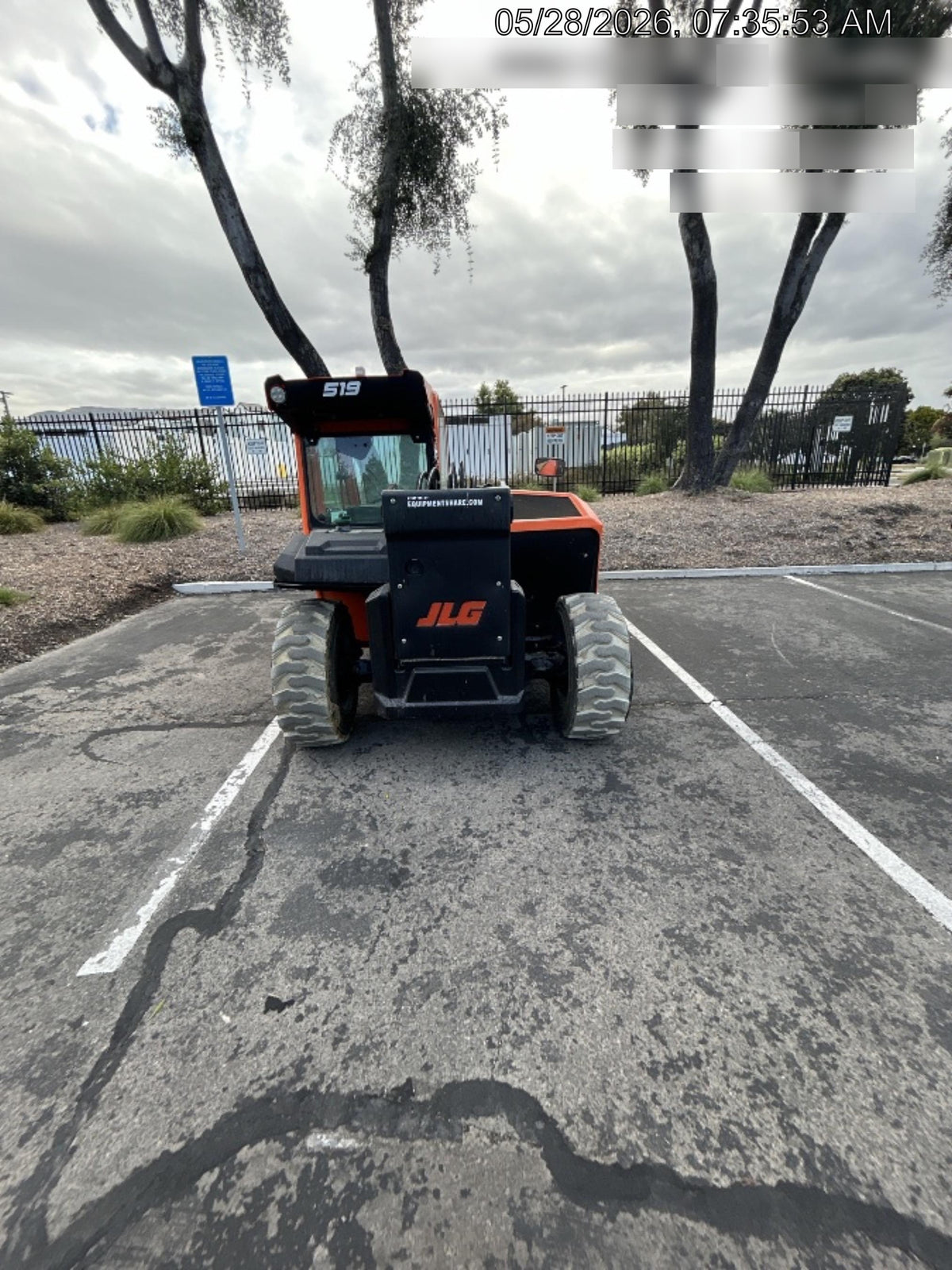 2025 JLG 519