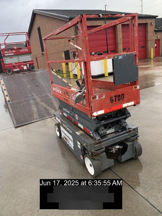 2018 SKYJACK SJIII-3219