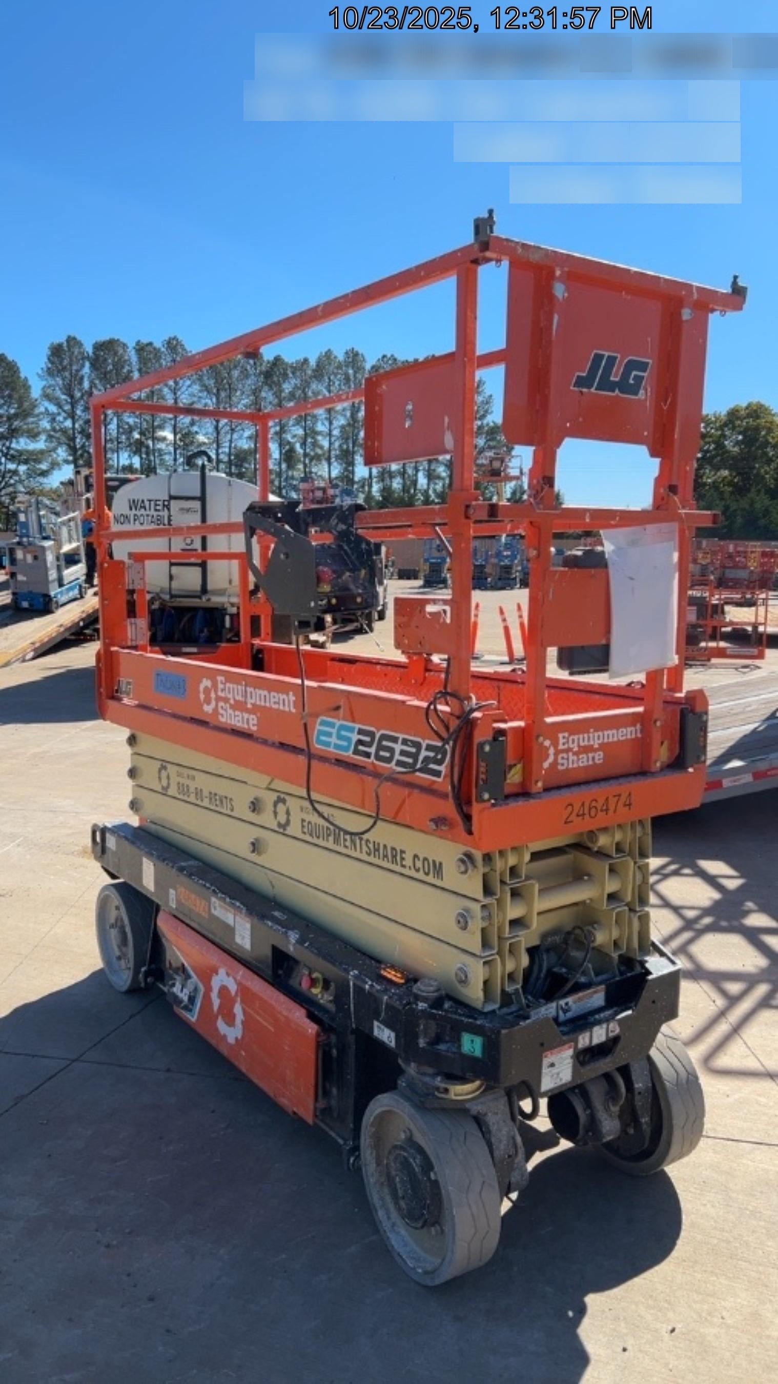 2022 JLG ES2632