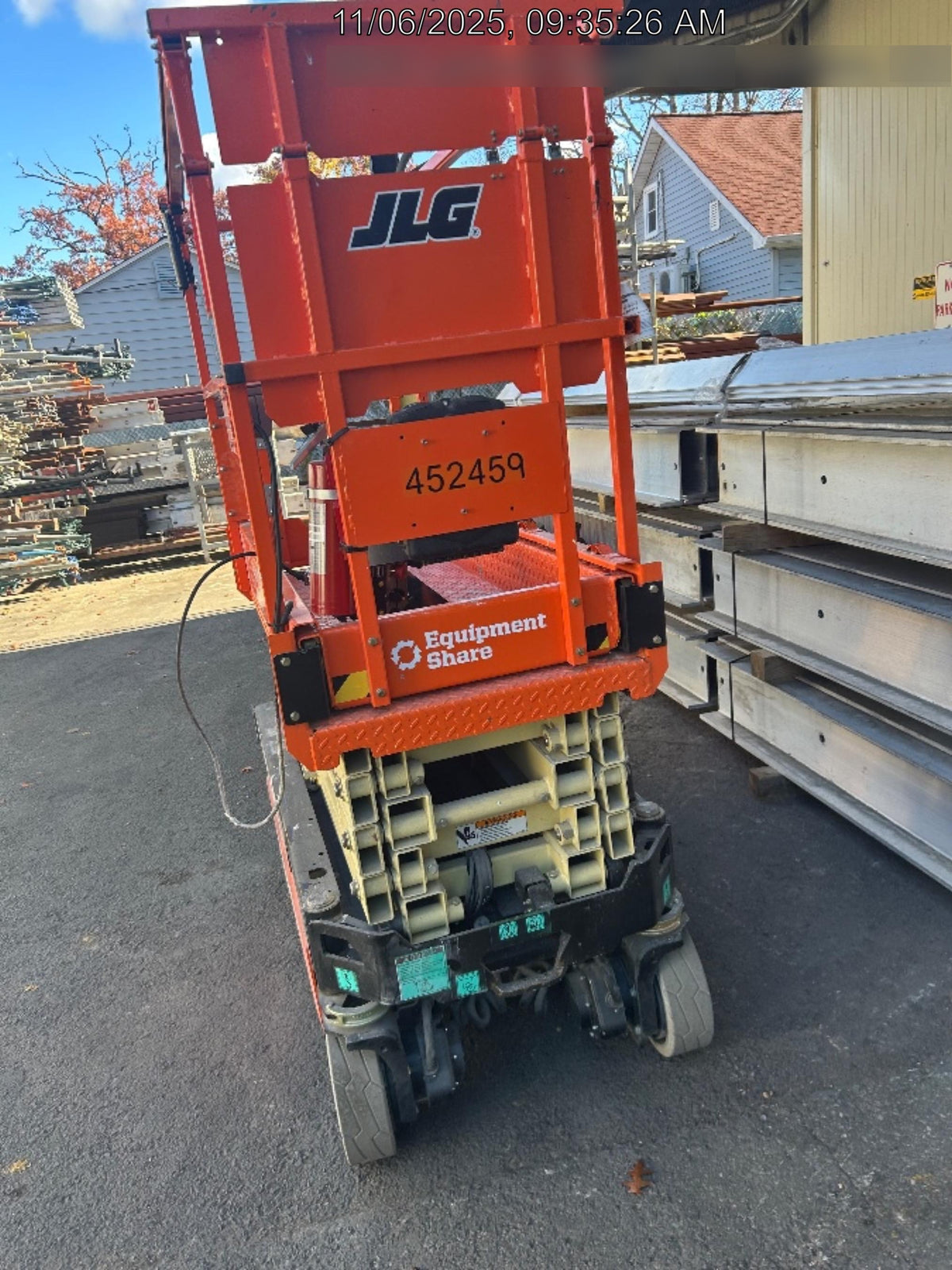 2024 JLG ES1932