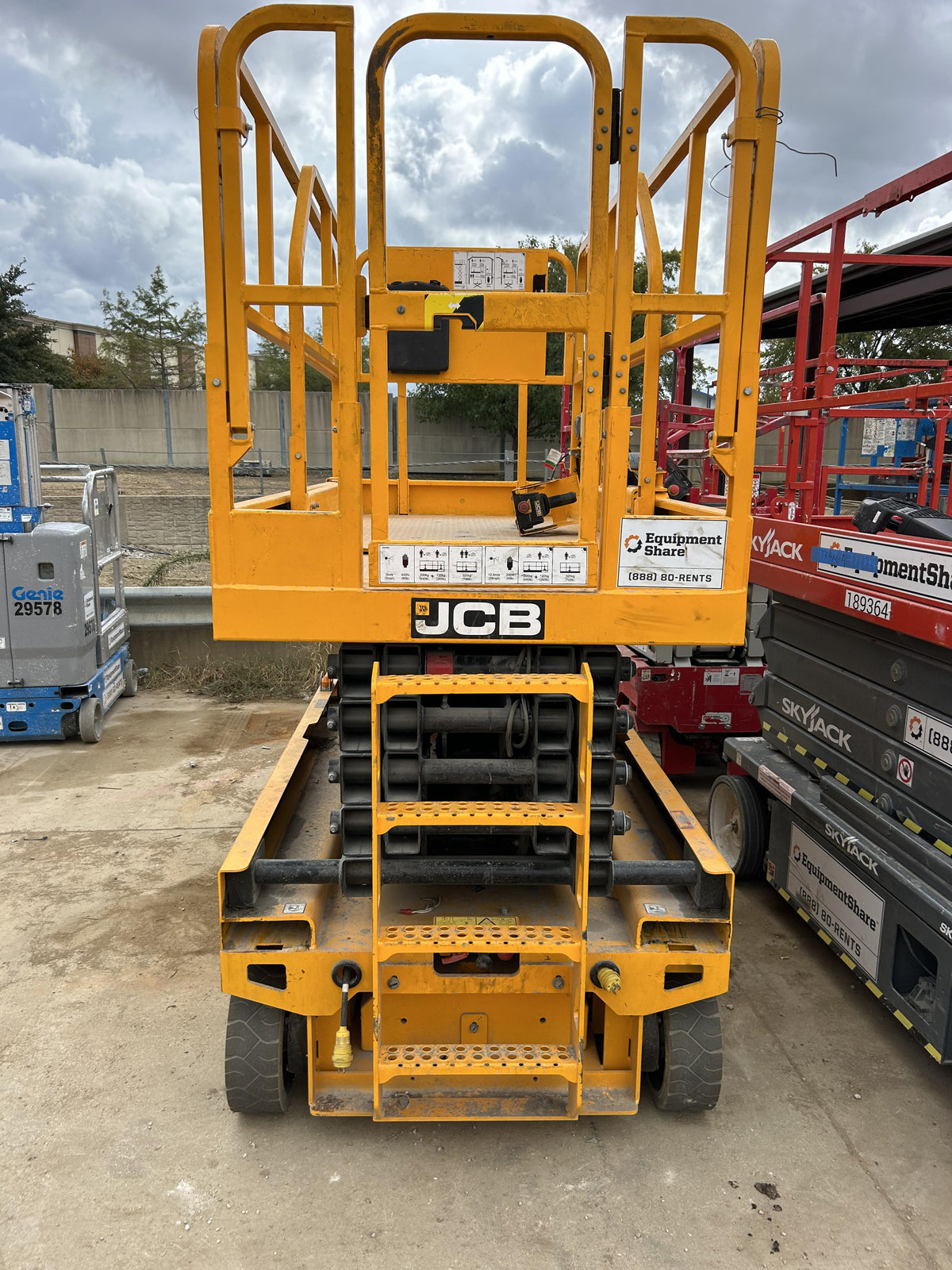 2022 JCB S3246E