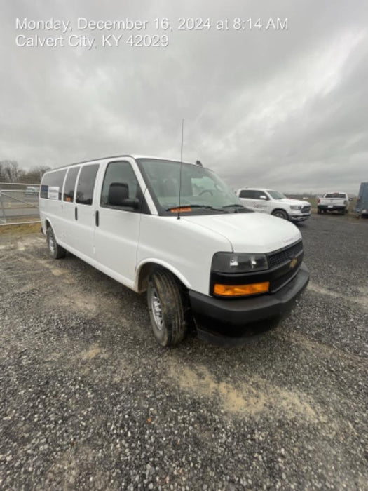 2023 CHEVROLET Express Van - Rental