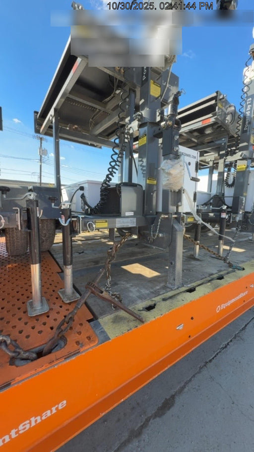 2025 NATIONAL SIGNAL Sunray Solar-Powered Mobile Integrator Tower