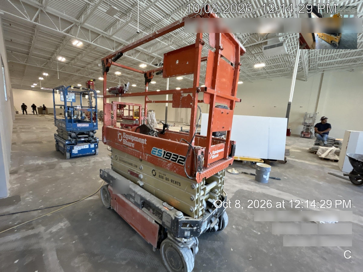 2022 JLG ES1932