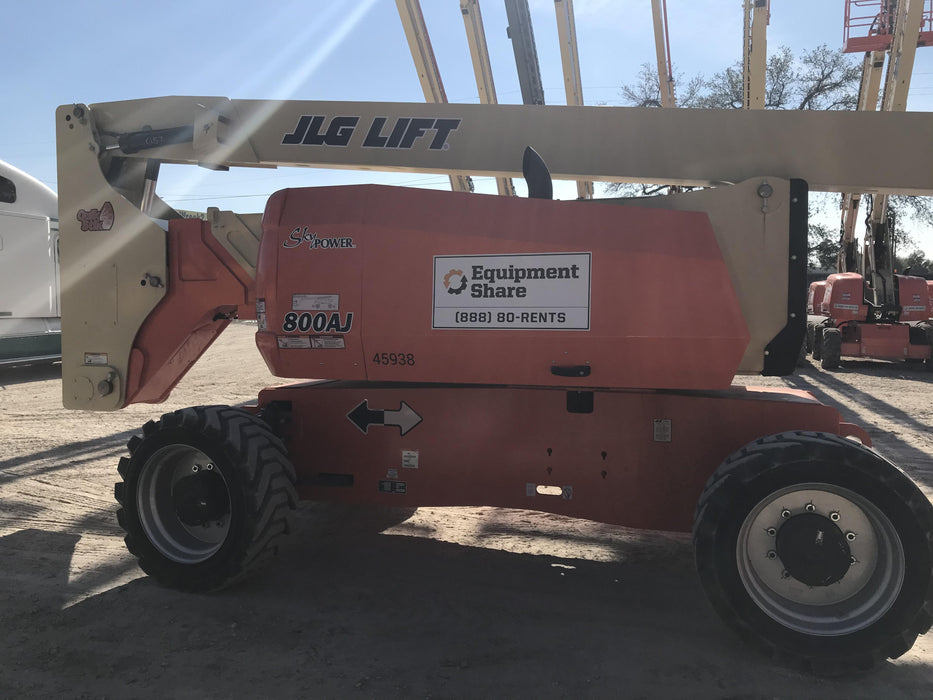 2019 JLG 800AJ