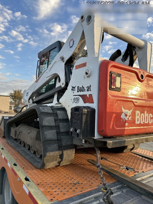 2021 BOBCAT T740