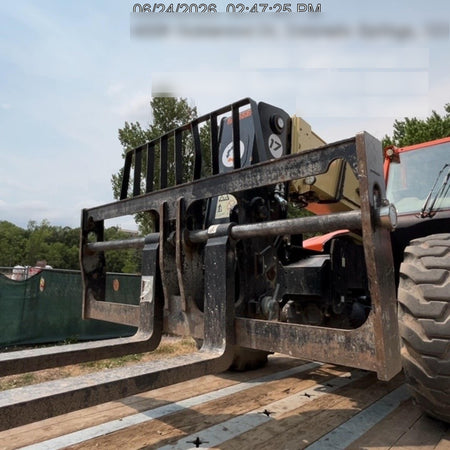 2023 JLG 1732