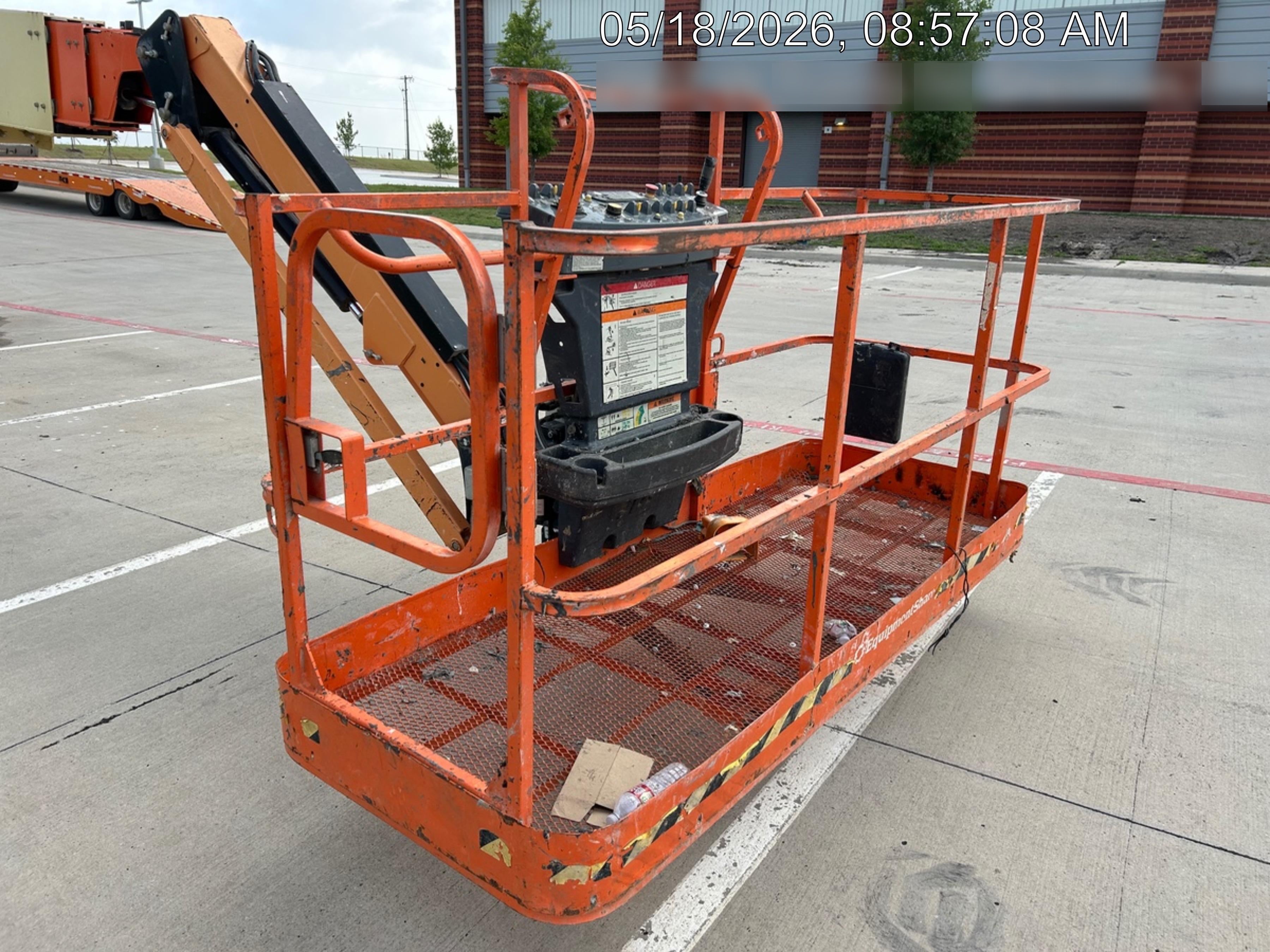 2023 JLG 860SJ