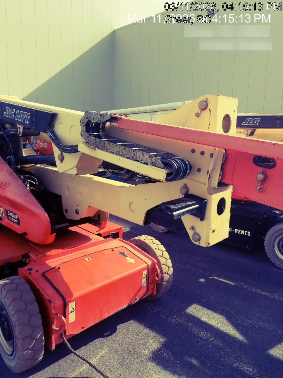 2019 JLG E400AJPN