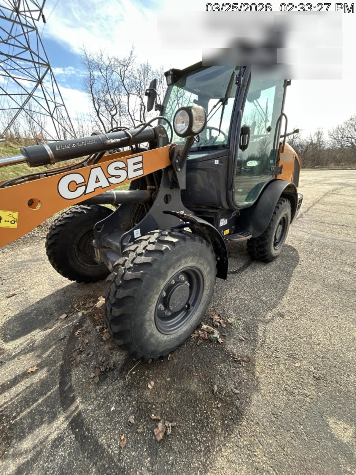 2023 CASE 121F