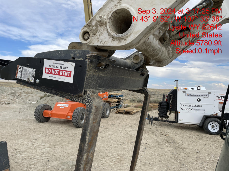 2022 TAKEUCHI 48" Pallet Forks - Takeuchi